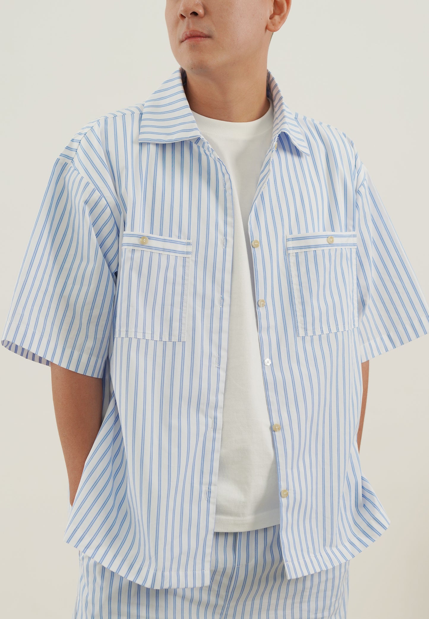 Snuggle Collar Striped Shirt light blue