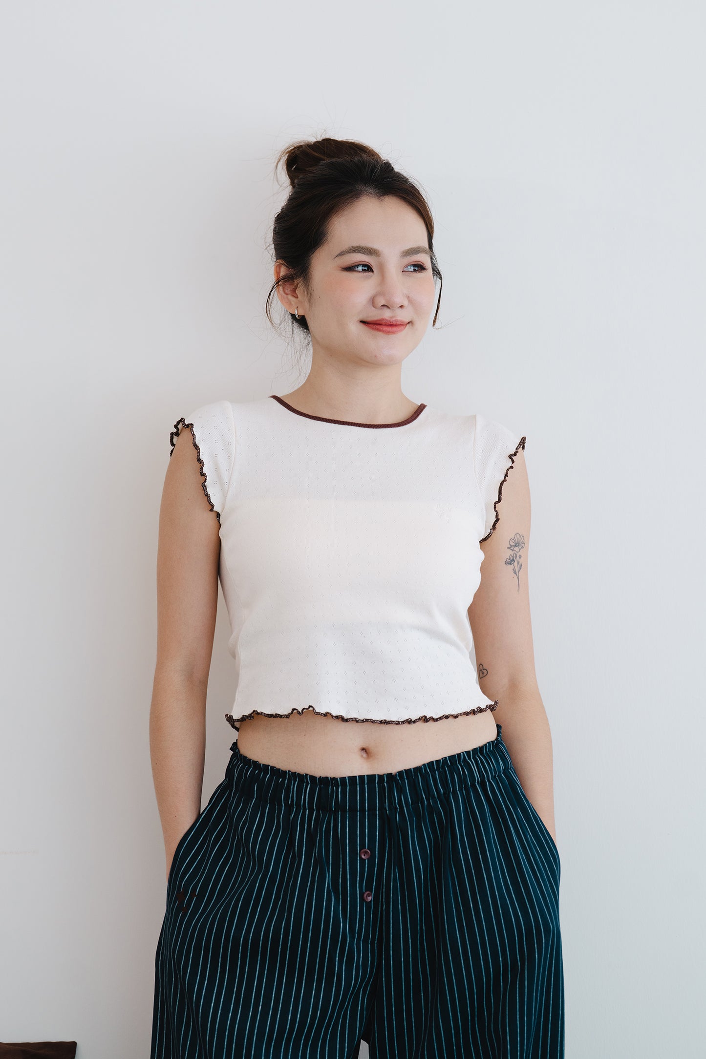 'Stay-in Baby Tee' beige
