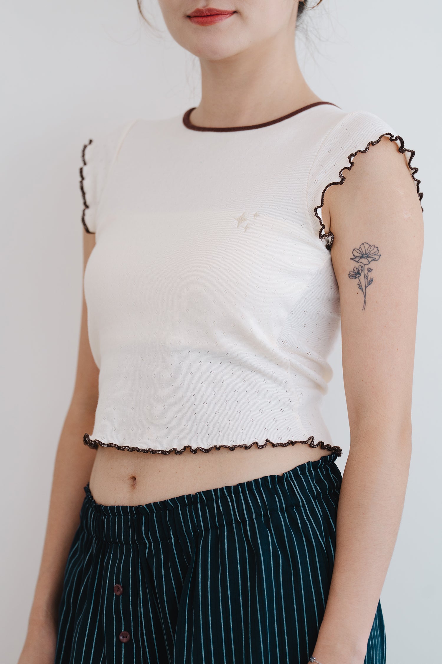 'Stay-in Baby Tee' beige