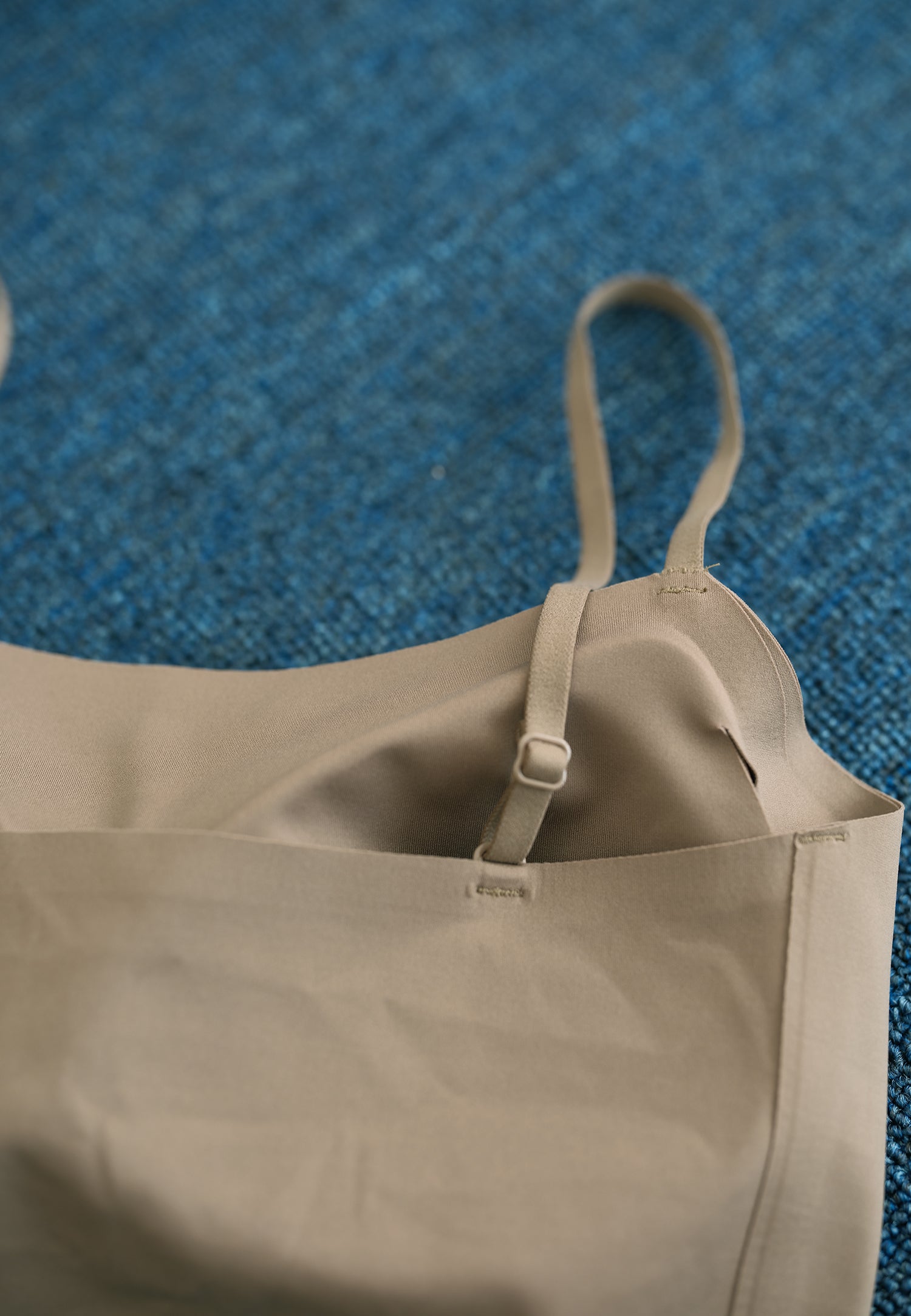 SMOOTHIE SEAMLESS BRA TOP ash green