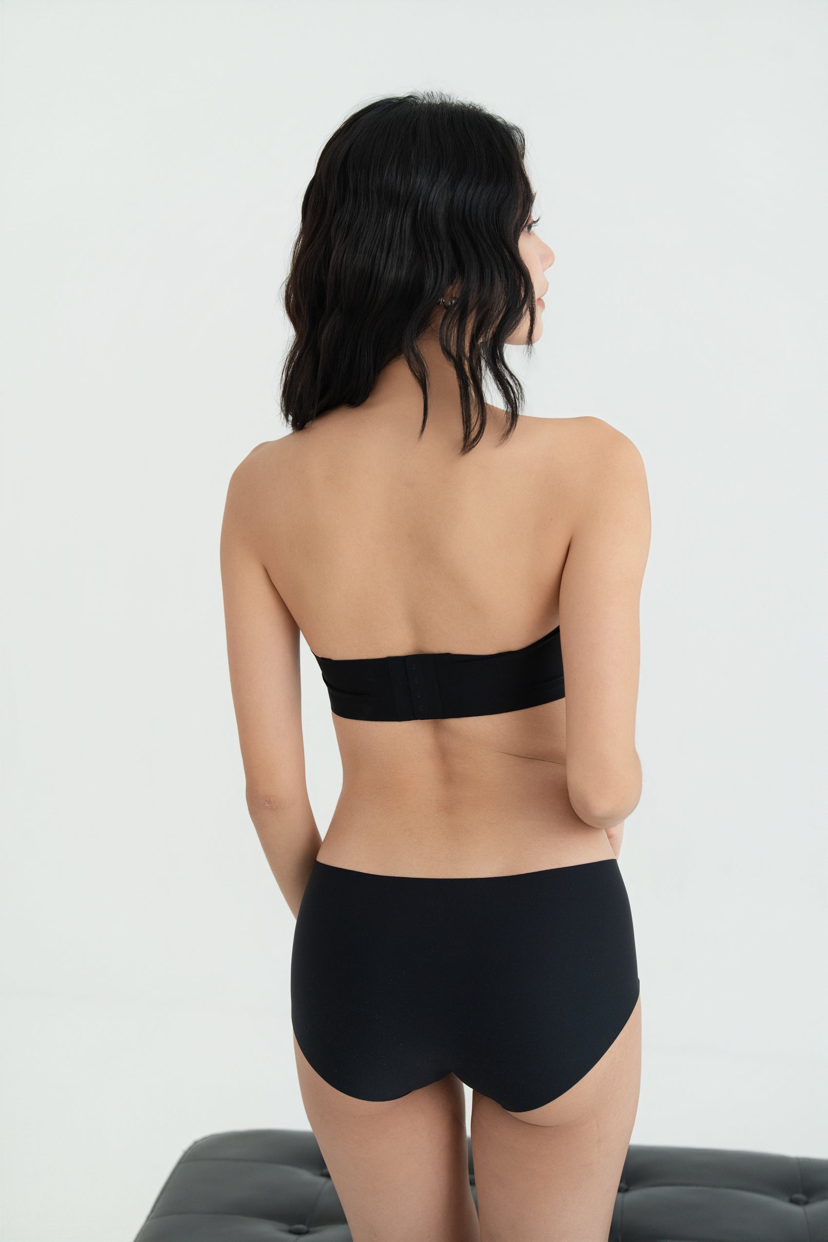 Naked Strapless Bra black