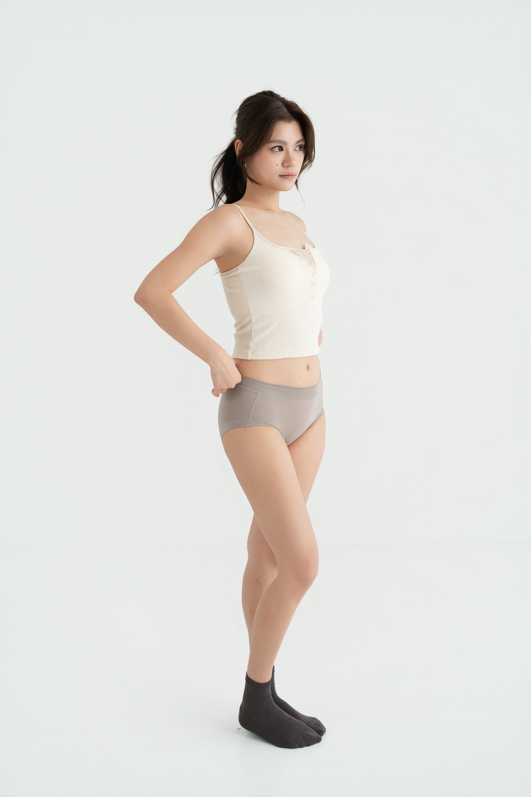 PADDED TANK TOP milk