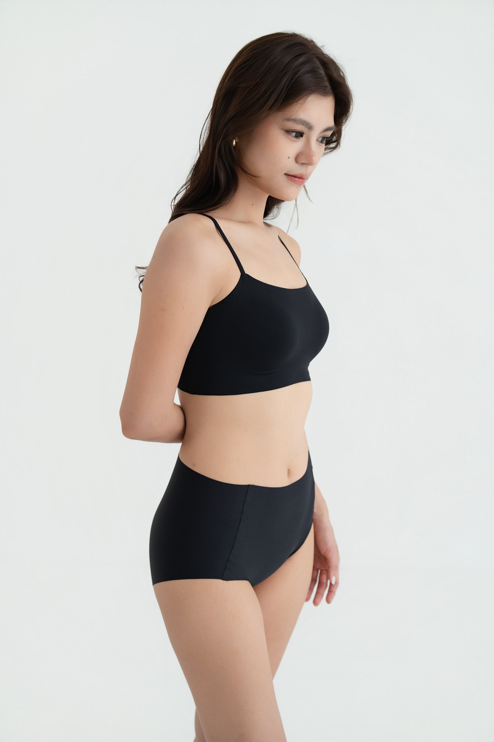 SMOOTHIE SEAMLESS BRA TOP black (cropped)